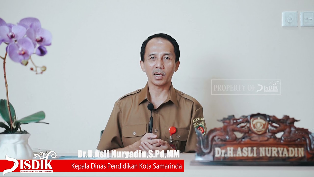HIMBAUAN MENGIKUTI VAKSINASI OLEH KEPALA DINAS PENDIDIKAN KOTA SAMARINDA