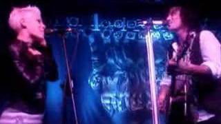 Butch Walker &amp; P!nk (in Philly 3/30/07) - Song w/o a Chorus