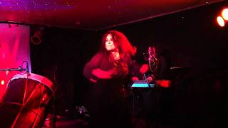 Annie Crummer - Language