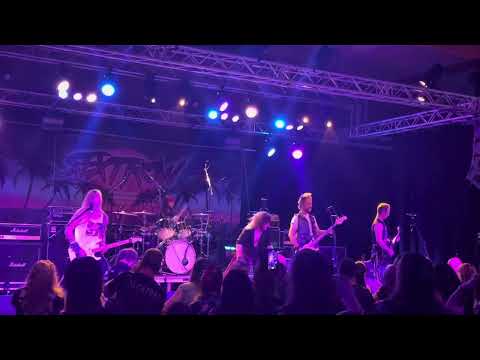 Sextrow - My Foxy Lady