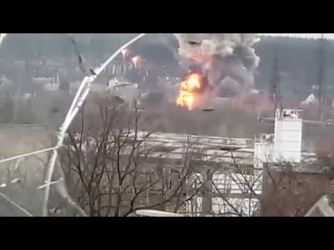 Russian Tank Hit by NLAW Anti-tank Missile in Ukraine