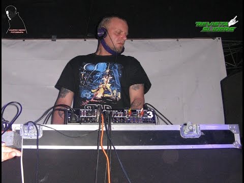 DJ CHRIS L LIVE SET en LA NOCHE DEL VASO ROJO MÉXICO