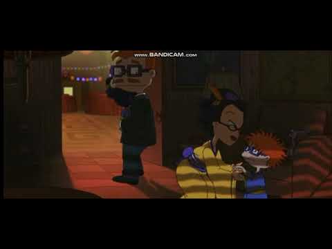 Rugrats in Paris - Chuckie dances with his new mummy