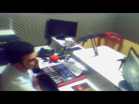 Rádio Interativa FM 98.9 - Estúdio ao vivo