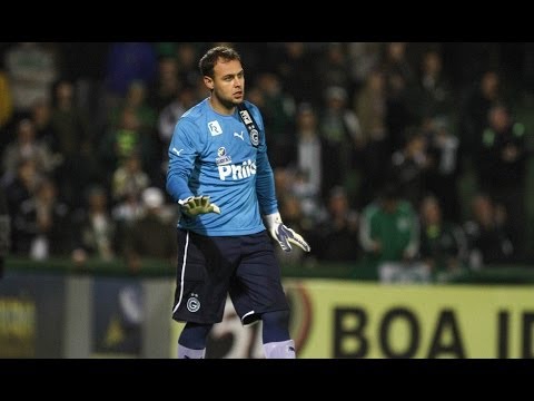 Renan (Goiás) Defesas 2014 HD