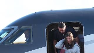 Video zeigt Ankunft von Flávio Bolsonaro in Miami nach seiner Ausreise aus Brasilien