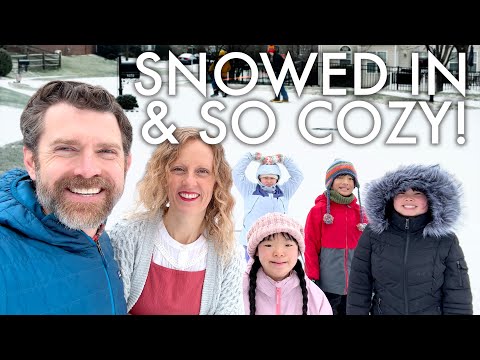 SNOWED IN : OUR COZY FAMILY WEEKEND DURING THE ICE STORM!