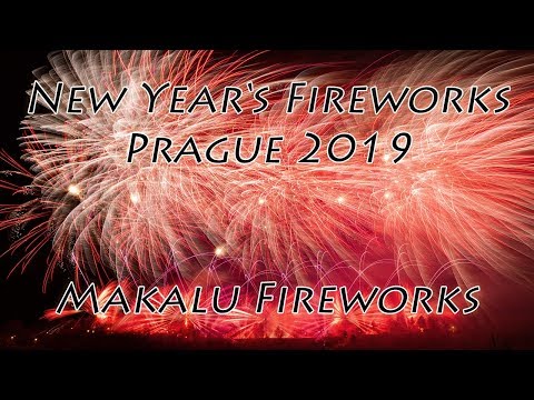 Ohňostroj Praha - New Year's Fireworks 2019 by Makalu