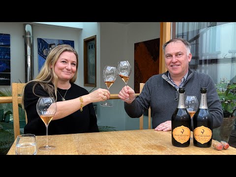 The Friday Bubble - Review of Billecart-Salmon Elisabeth Salmon Rose 08 vs 09 with Essi Avellan MW