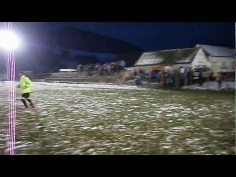 STADIONUL DIN BERZASCA , LA PRIMUL MECI OFICIAL JUCAT IN NOCTURNA IN LIGA IV-A CARAS-SEVERIN ( AS BERZASCA - SEMENICUL VALIUG 3 - 1 ) PART. 3