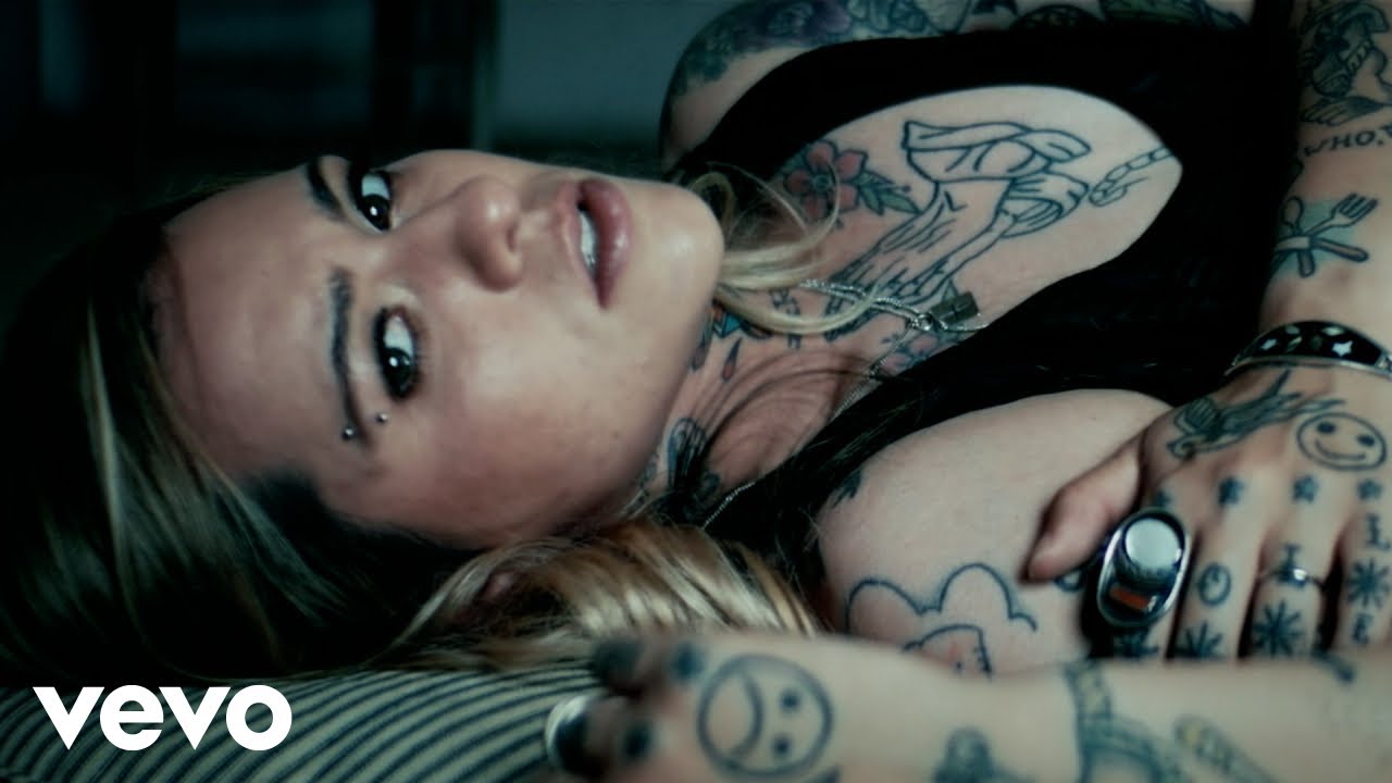 Morgan Wade - Take Me Away (Official Video) - YouTube