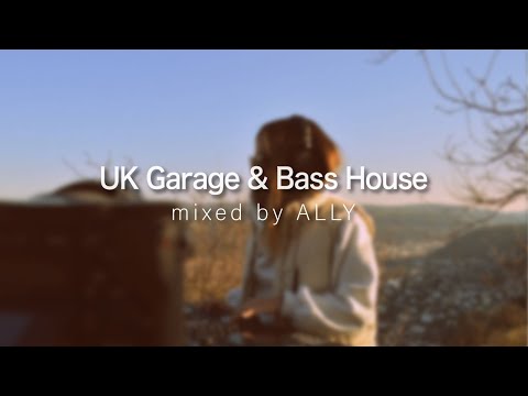 DJ Set in front of a castle | UKG & Bass House Mix