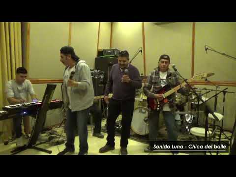 Sonido Luna : Amargo amor - Chica del baile (Estudios Musicenter)