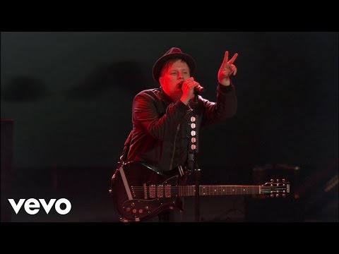 Fall Out Boy - Sugar, We're Goin' Down (Boys Of Zummer Live In Chicago)