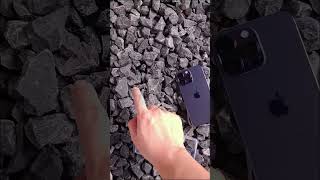 Display of iPhone vs Galaxy S23 Ultra 🤯 #shorts