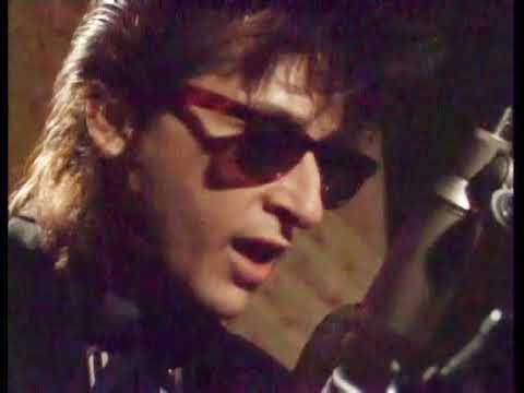 Johnny Thunders 'Like a Rolling Stone' solo live in the studio