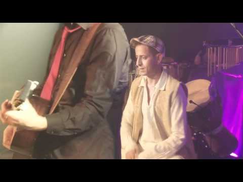 Ralf Hartmann turn on the lights