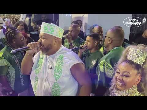 Camisa Verde e Branco | Desfile Oficial 2024 | Largada
