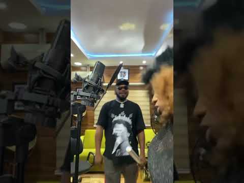 Aunty Razor VS Mezublazz OMG 😲 #Shorts #SlimcaseShow #Rap