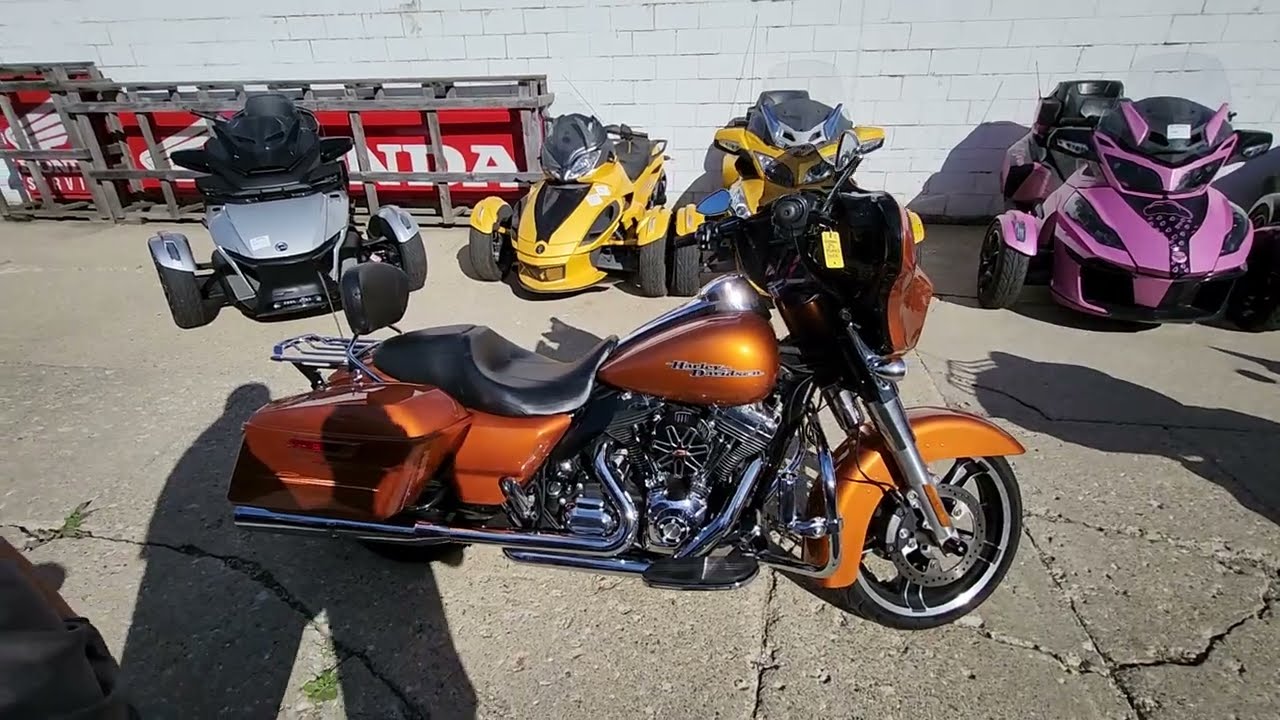 2016 Harley-Davidson® Street Glide® Special Motorcycle