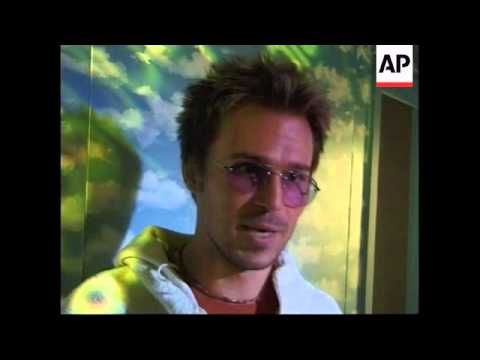 ENTERTAINMENT DAILY: ENT3 - HOMELANDS