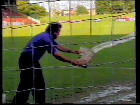 Szenen der 36. Fußball Bundesliga Runde - Saison 1993/94