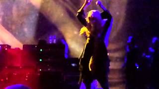 Stevie Nicks of Fleetwood Mac performs her trance dance during &quot;Gold Dust Woman&quot;