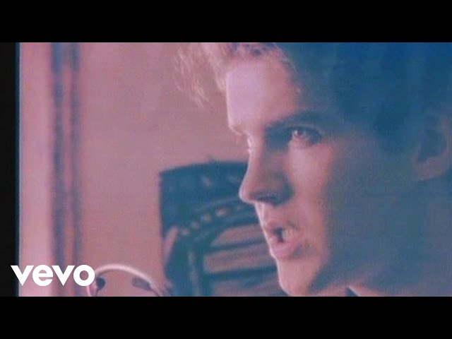 Brand New Friend - Lloyd Cole & The Commotions