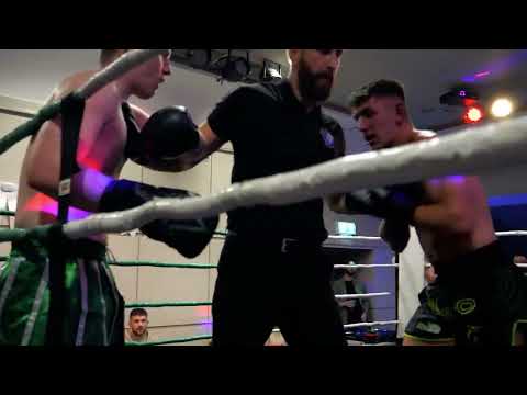 Andrew Macpherson vs Conal Mc Berty