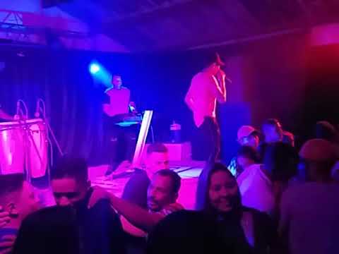 Pura Farra em Barr D Alcântara