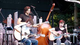 2/9 The Weepies- Ashes on Your Eyes @ Oregon Zoo 8.20.11