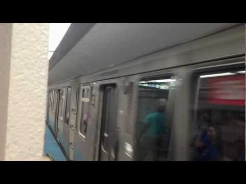 Chicago subway honking