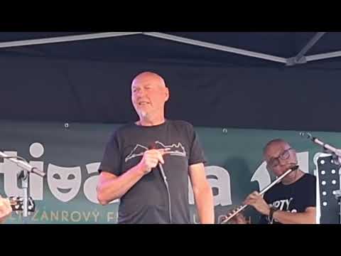 Darrell Standing - reincarnation - Darrell Standing - Festival na ulici 2025 - Dětské šaty