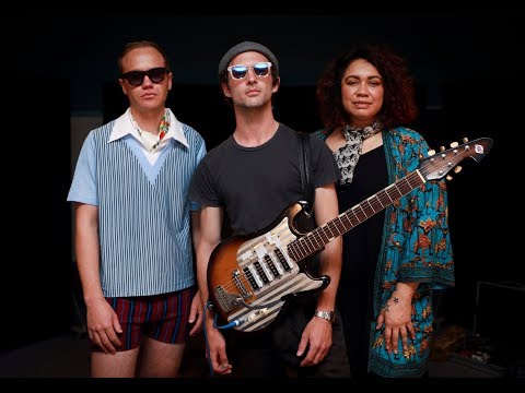 Lord Echo 'You Do You' live @ RNZ