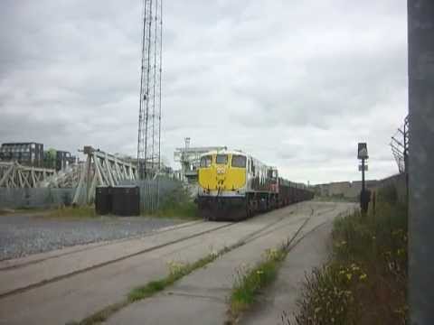 Irish Rail class 071 (086) + Tara Mines - Alexandra Road, Dublin.