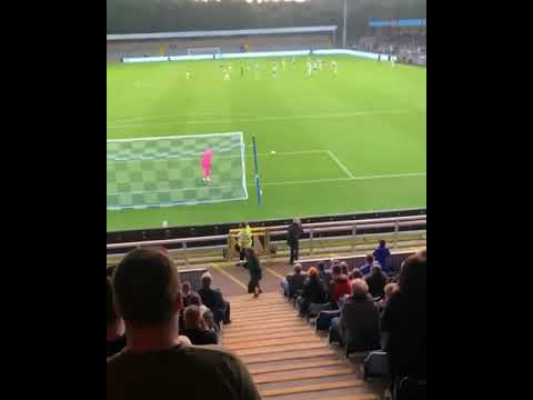 Leicester City fans with the classic “You’re shit, ahhhhh” at Wycombe tonight.😂