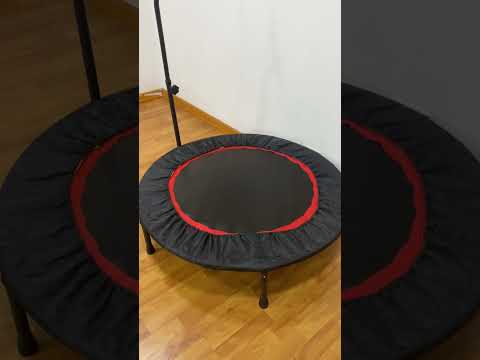 Video demostración trampolín fitness con barra en casa
