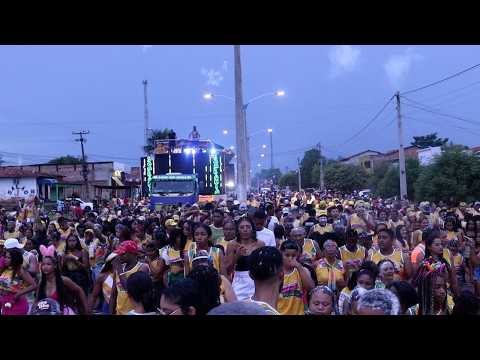 Bloco do prefeito Toca Serra “Depois de Nós e Nos  de Novo” arrasta multidão em Pedro do Rosário