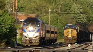 preview picture of video 'Train Traffic in Brunswick Station, Maryland'