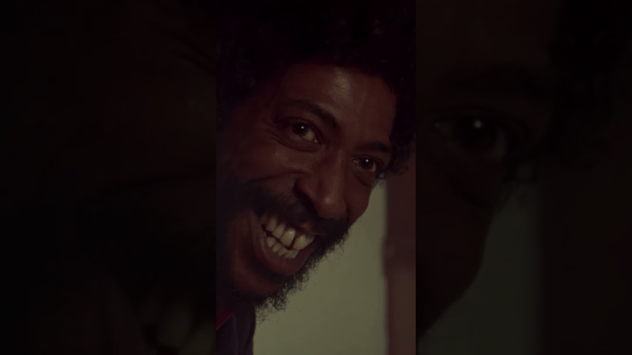 Maurice Flitcroft is So Close to Putting It In (Scene)