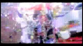 Love Addict - Family Force 5 Lyrics