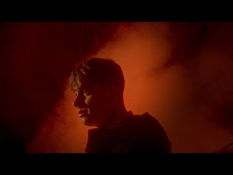 AKC Misi - Ölj meg (Official Music Video)