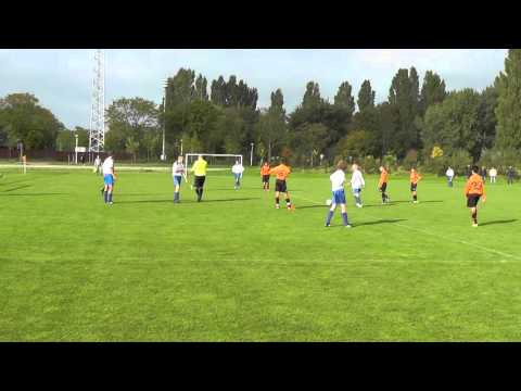 10 okt 2015 V.V. De Meern C2 - Hertha C1 com 3-1 Eskil scoort uit penalty na hands Hertha (1-0)