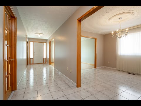 Spacious Hamilton Bungalow | FOR SALE | 344 Highridge Avenue - Hamilton, Ontario