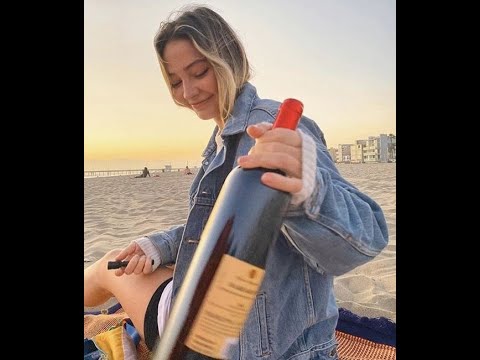 Joow - Madelyn Cline