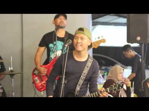 Zombie Cranberries !! Black Sang Hitam Band