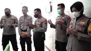 Download lagu KAPOLRES PONOROGO BESERTA PJU JENGUK ANGGOTA POLSEK MLARAK YANG SEDANG SAKIT mp3 Download lagu KAPOLRES PONOROGO BESERTA PJU JENGUK ANGGOTA POLSEK MLARAK YANG SEDANG SAKIT mp3