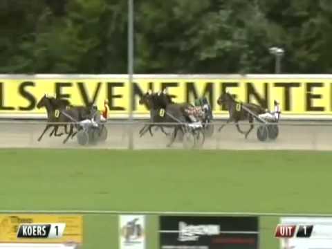 Sofia de Bassiere & Zita Ricardo "dead heat" in "Wildkamp"prijs - Alkmaar 9 sept. 2013