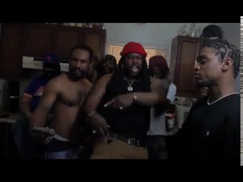 Eroc ft. Kingg - Break Da Bank  (Official Music Video)