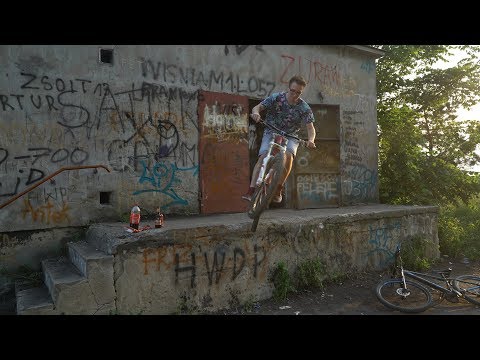 Mroczna historia "Pawła Jumpera"